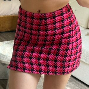 Stylish Pink and Black Mini Skirt